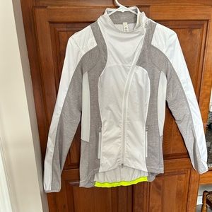Womens Bike Windbreaker